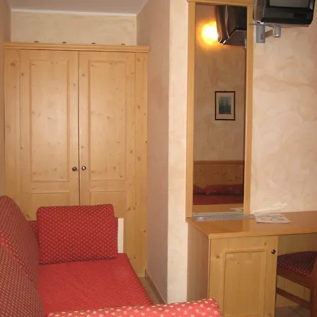 Hotel Avio Temù